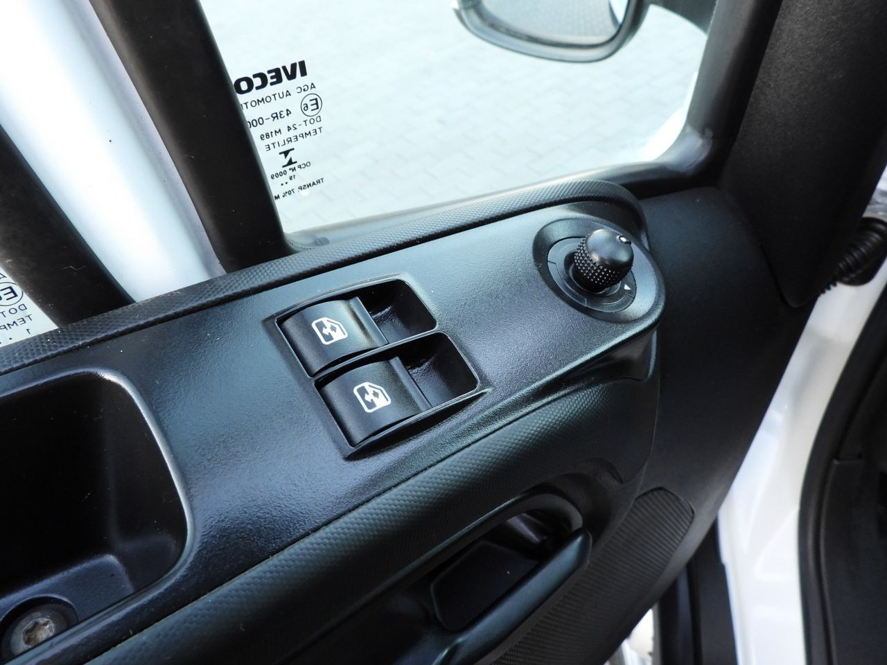 Furgoneta combi IVECO DAILY 35S14 STAKE BODY DOUBLE CABIN DOKA 7 SEATS CRUISE CONTROL AIR CONDITIONING  140HP: foto 19