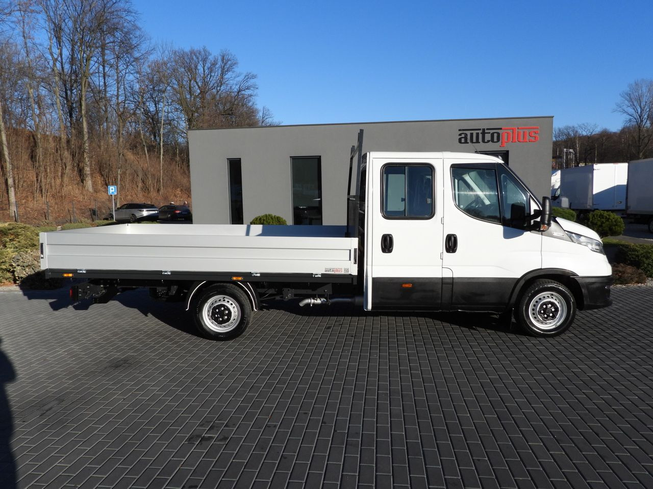 Furgoneta combi IVECO DAILY 35S14 STAKE BODY DOUBLE CABIN DOKA 7 SEATS CRUISE CONTROL AIR CONDITIONING  140HP: foto 7