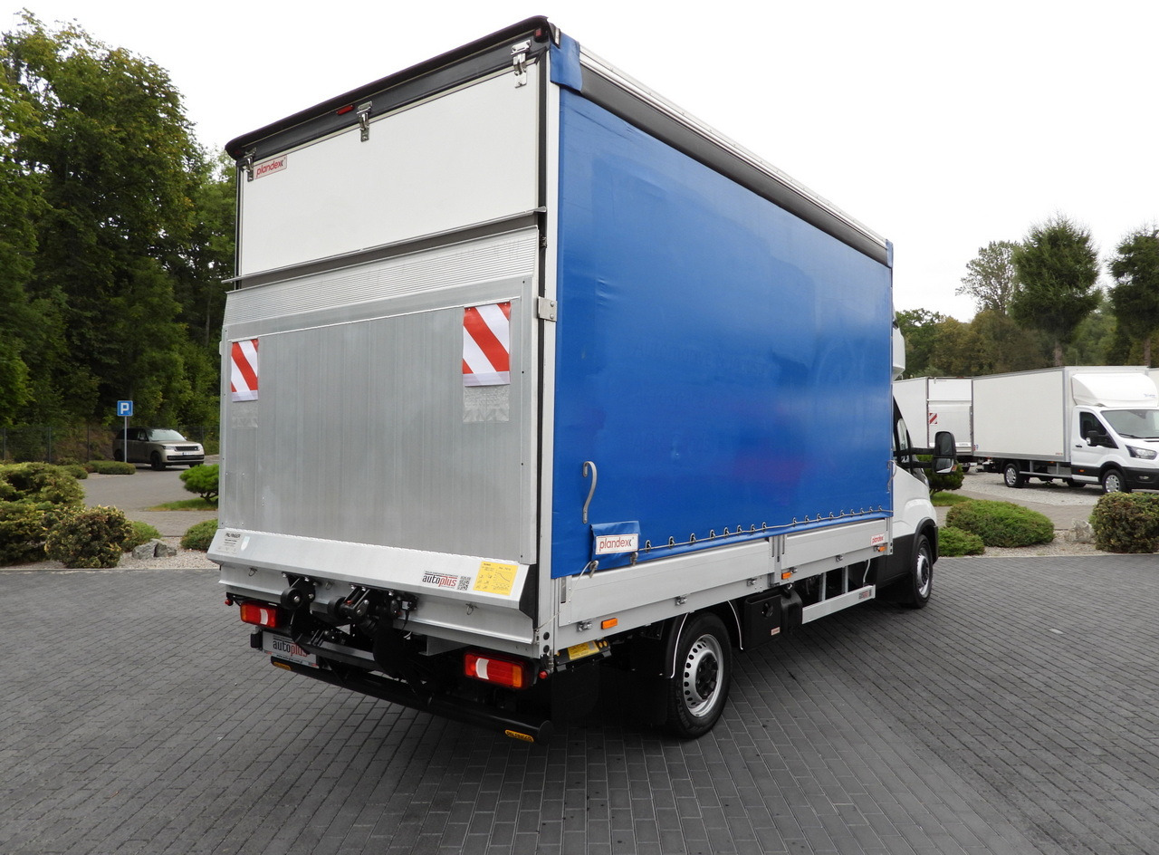 IVECO DAILY 35S18 TARPAULIN LIFT 8 PALLETS WEBASTO CRUISE CONTROL LED LIGHTS AIR CONDITIONING 180HP - Furgoneta con caja de lona: foto 3 IVECO DAILY 35S18 TARPAULIN LIFT 8 PALLETS WEBASTO CRUISE CONTROL LED LIGHTS AIR CONDITIONING 180HP - Furgoneta con caja de lona: foto 3