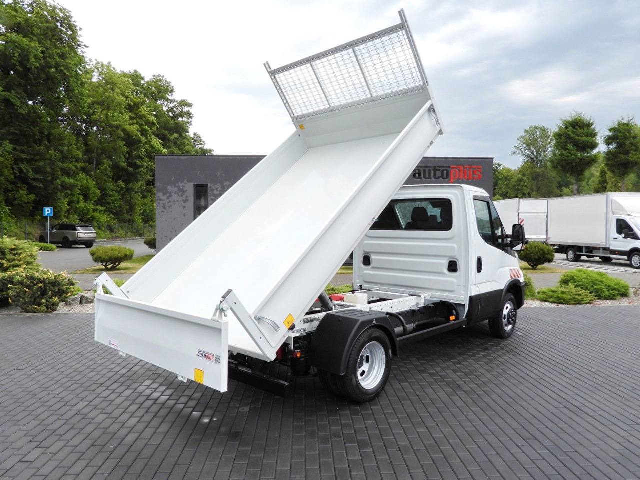 Iveco DAILY 35C21 KIPPER TEMPOMAT NAVIGATION LED - Volquete furgoneta: foto 3 Iveco DAILY 35C21 KIPPER TEMPOMAT NAVIGATION LED - Volquete furgoneta: foto 3