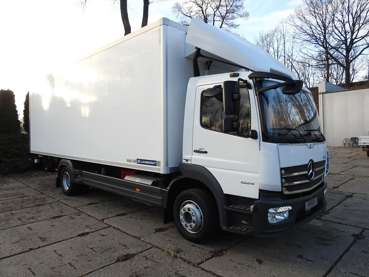 MERCEDES ATEGO 12.24 REGRIGERATOR BOX -10*C LIFT 16 PALLETS HEATING FUNCTION WEBASTO CRUISE CONTROL PNEUMATICS AIR CONDITIONING 240HP - Camión frigorífico: foto 4 MERCEDES ATEGO 12.24 REGRIGERATOR BOX -10*C LIFT 16 PALLETS HEATING FUNCTION WEBASTO CRUISE CONTROL PNEUMATICS AIR CONDITIONING 240HP - Camión frigorífico: foto 4