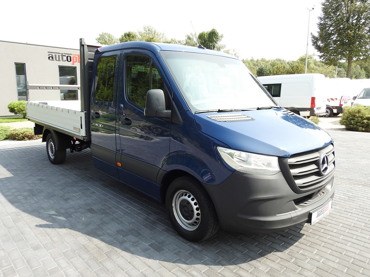 MERCEDES SPRINTER 316 STAKE BODY DOUBLE CABIN DOKA 7 SEATS AIR CONDITIONING 160HP - Furgoneta combi: foto 4 MERCEDES SPRINTER 316 STAKE BODY DOUBLE CABIN DOKA 7 SEATS AIR CONDITIONING 160HP - Furgoneta combi: foto 4