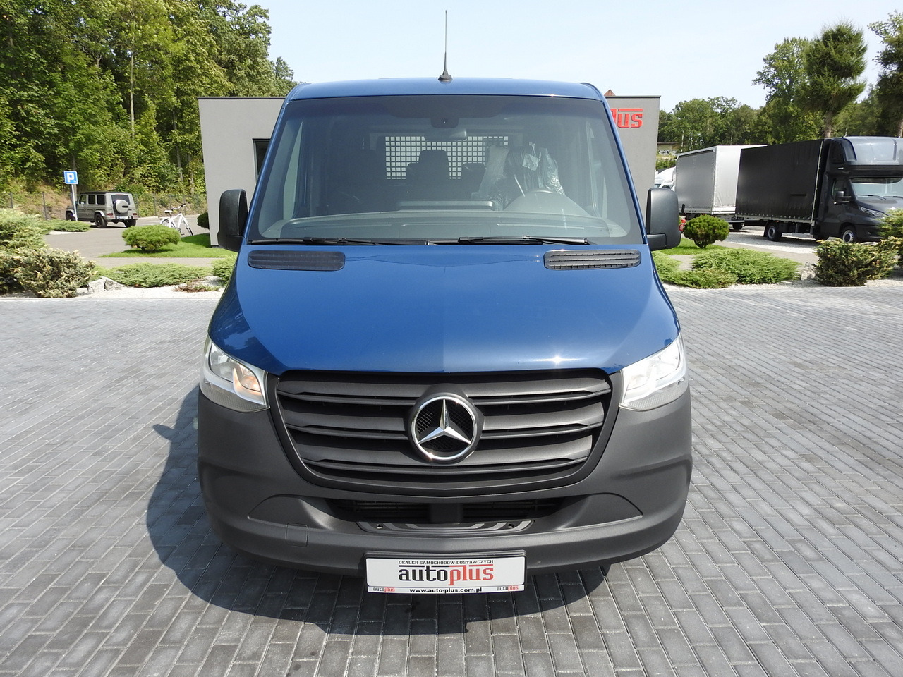 MERCEDES SPRINTER 316 STAKE BODY DOUBLE CABIN DOKA 7 SEATS AIR CONDITIONING  160HP - Furgoneta combi: foto 5 MERCEDES SPRINTER 316 STAKE BODY DOUBLE CABIN DOKA 7 SEATS AIR CONDITIONING  160HP - Furgoneta combi: foto 5