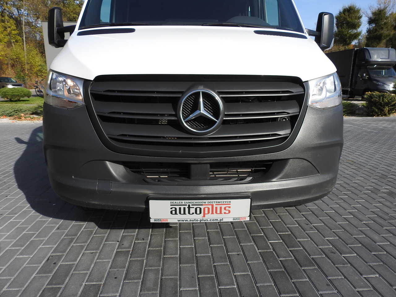 Furgoneta combi MERCEDES SPRINTER 516 STAKE BODY DOUBLE CABIN DOKA 6 SEATS CRUISE CONTROL AIR CONDITIONING TWIN WHEELS 160HP: foto 14 Furgoneta combi MERCEDES SPRINTER 516 STAKE BODY DOUBLE CABIN DOKA 6 SEATS CRUISE CONTROL AIR CONDITIONING TWIN WHEELS 160HP: foto 14