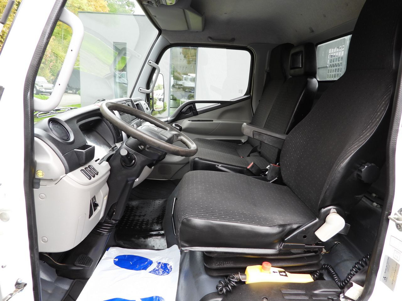 Leasing de MITSUBISHI CANTER FUSO 3C15 THREE-WAY TIPPER 3 SEATS LED LIGHTS TWIN WHEELS  150HP MITSUBISHI CANTER FUSO 3C15 THREE-WAY TIPPER 3 SEATS LED LIGHTS TWIN WHEELS  150HP: foto 37