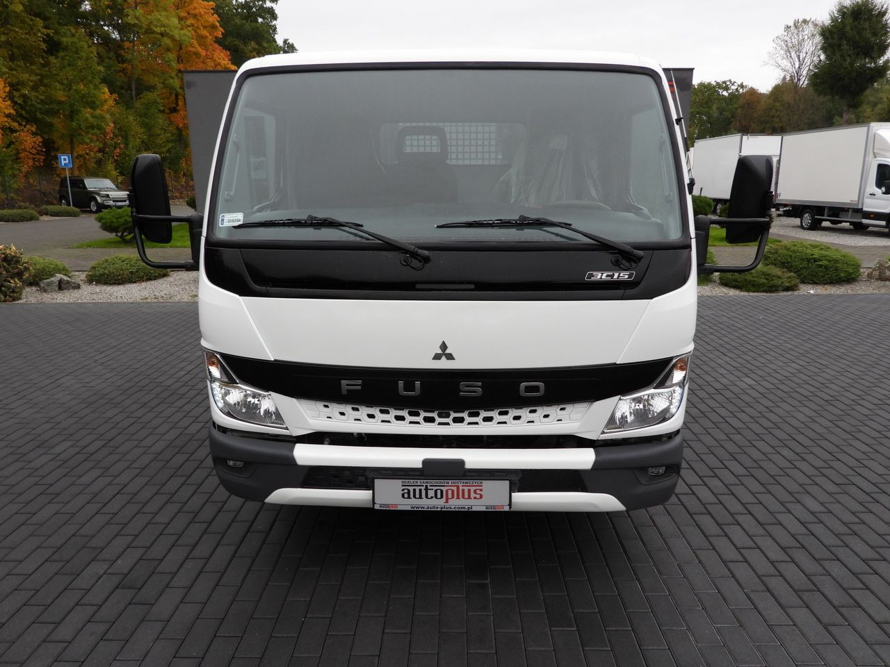 MITSUBISHI CANTER FUSO 3C15 THREE-WAY TIPPER 3 SEATS LED LIGHTS TWIN WHEELS 150HP - Volquete furgoneta: foto 5 MITSUBISHI CANTER FUSO 3C15 THREE-WAY TIPPER 3 SEATS LED LIGHTS TWIN WHEELS 150HP - Volquete furgoneta: foto 5