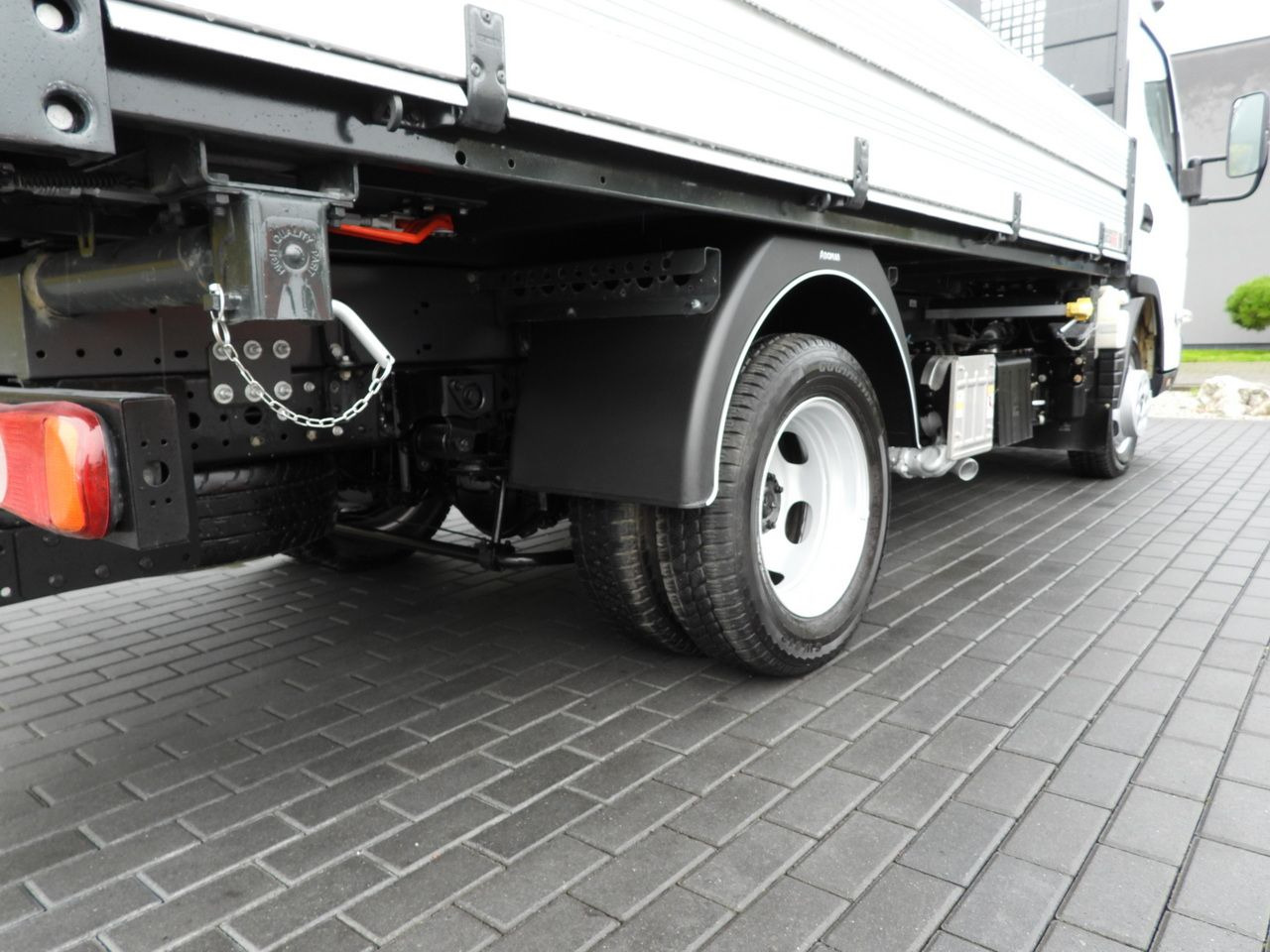 Leasing de MITSUBISHI CANTER FUSO 3C15 THREE-WAY TIPPER 3 SEATS LED LIGHTS TWIN WHEELS  150HP MITSUBISHI CANTER FUSO 3C15 THREE-WAY TIPPER 3 SEATS LED LIGHTS TWIN WHEELS  150HP: foto 19