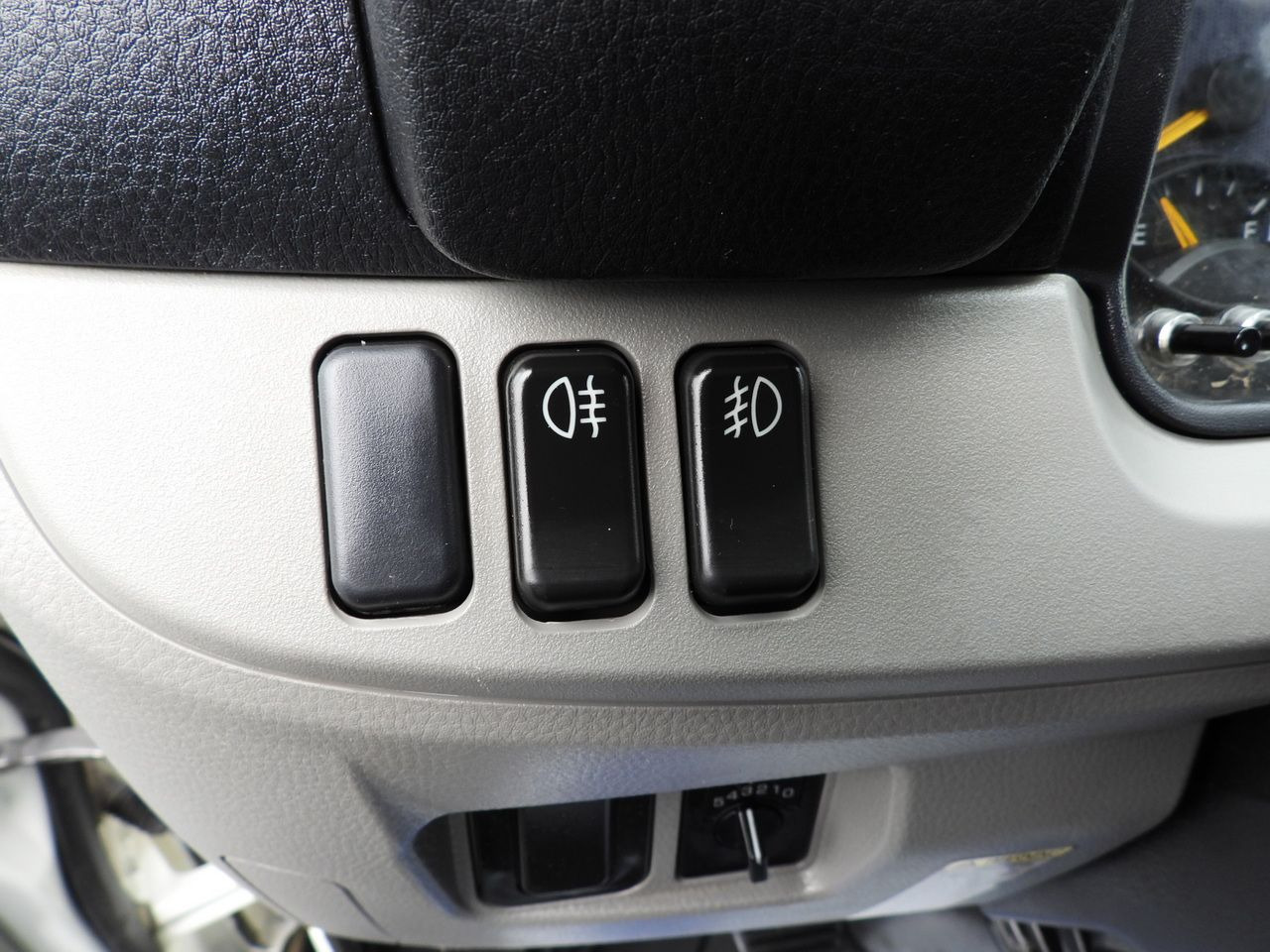 Leasing de MITSUBISHI CANTER FUSO 3C15 THREE-WAY TIPPER 3 SEATS LED LIGHTS TWIN WHEELS  150HP MITSUBISHI CANTER FUSO 3C15 THREE-WAY TIPPER 3 SEATS LED LIGHTS TWIN WHEELS  150HP: foto 41