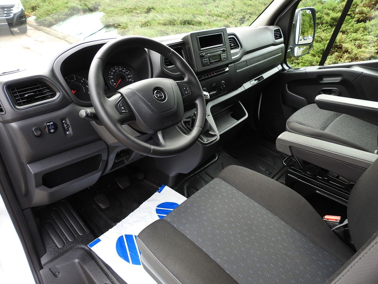 OPEL MOVANO - Furgoneta con caja de lona: foto 2 OPEL MOVANO - Furgoneta con caja de lona: foto 2