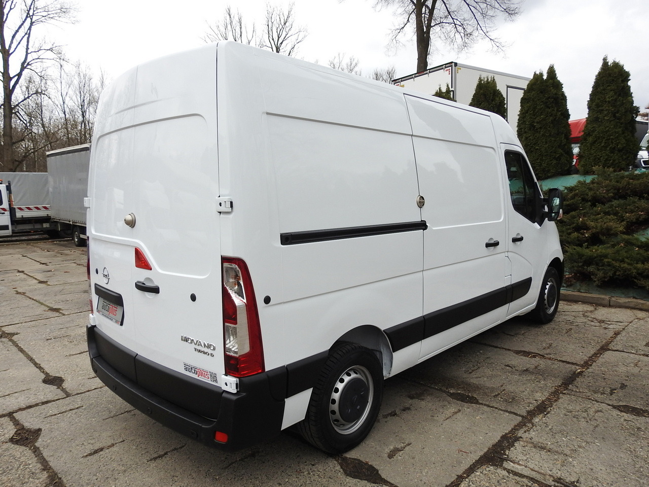 Furgoneta frigorifica OPEL MOVANO REFRIGERATOR VAN 0*C CRUISE CONTROL NAVIGATION AIR CONDITIONING LED LIGHTS  136HP: foto 15 Furgoneta frigorifica OPEL MOVANO REFRIGERATOR VAN 0*C CRUISE CONTROL NAVIGATION AIR CONDITIONING LED LIGHTS  136HP: foto 15