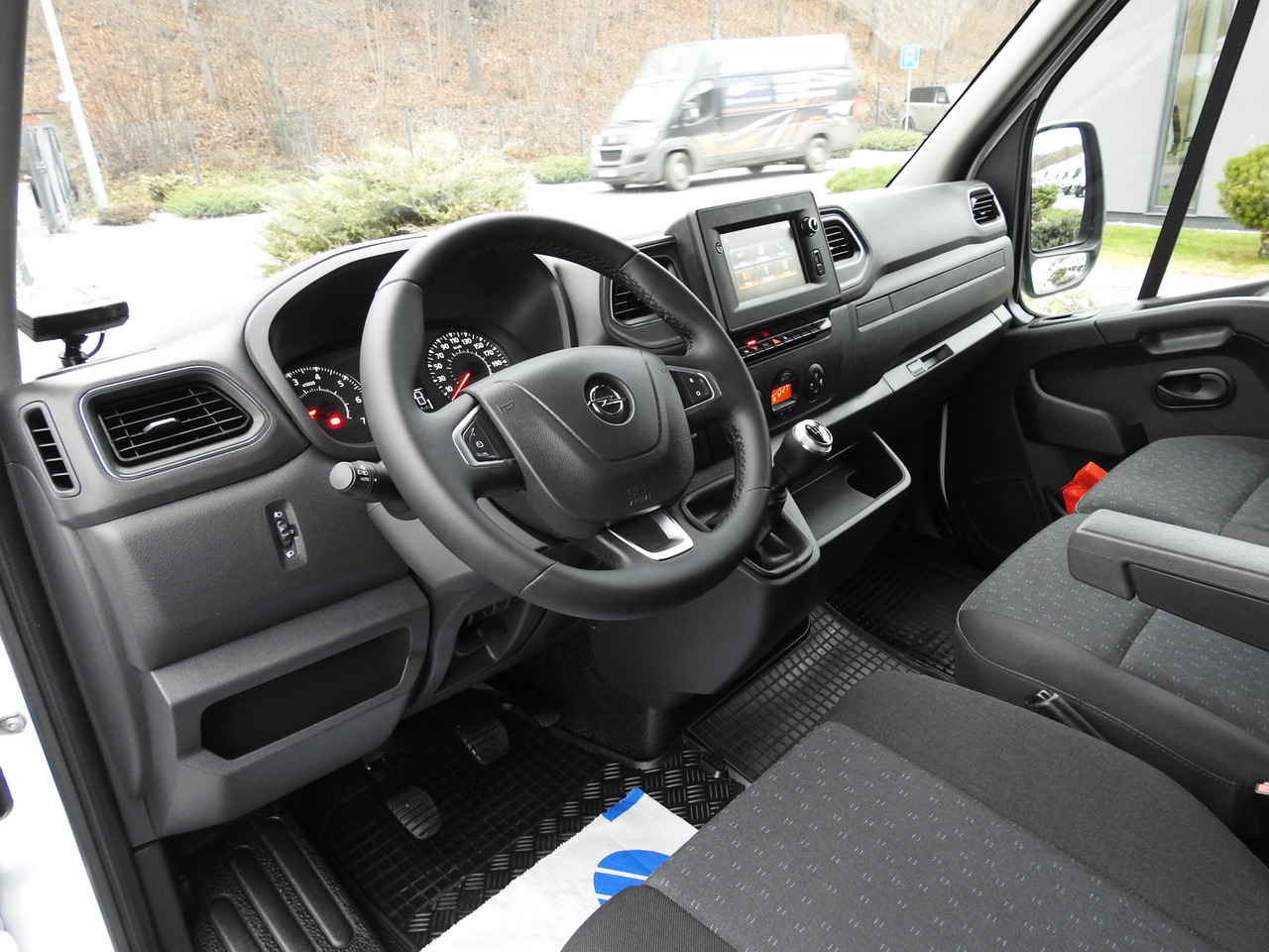 OPEL MOVANO REFRIGERATOR VAN 0*C CRUISE CONTROL NAVIGATION AIR CONDITIONING LED LIGHTS 150HP - Furgoneta frigorifica: foto 2 OPEL MOVANO REFRIGERATOR VAN 0*C CRUISE CONTROL NAVIGATION AIR CONDITIONING LED LIGHTS 150HP - Furgoneta frigorifica: foto 2