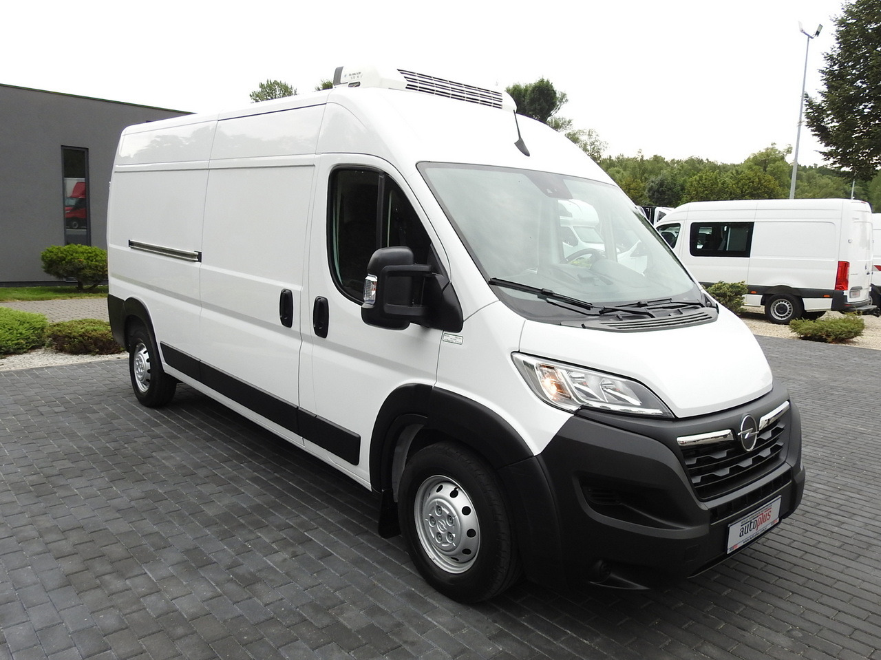 OPEL MOVANO REFRIGERATOR VAN 0*C HEATING FUNCTION AIR CONDITIONING 140HP - Furgoneta frigorifica: foto 4 OPEL MOVANO REFRIGERATOR VAN 0*C HEATING FUNCTION AIR CONDITIONING 140HP - Furgoneta frigorifica: foto 4