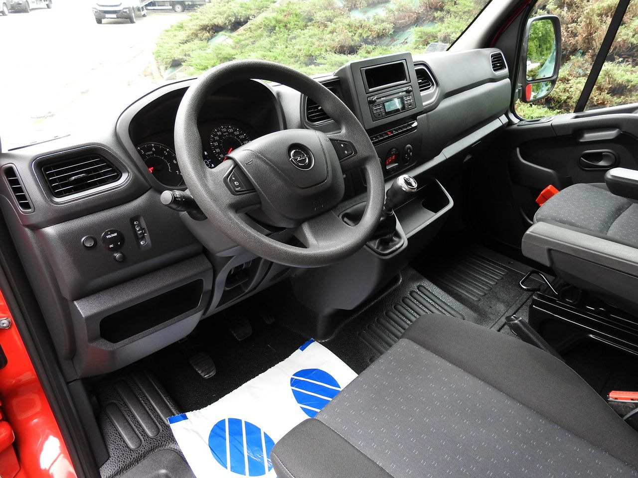 OPEL MOVANO TARPAULIN 10 PALLETS WEBASTO CRUISE CONTROL LED LIGHTS PNEUMATICS AIR CONDITIONING 165HP - Furgoneta con caja de lona: foto 2 OPEL MOVANO TARPAULIN 10 PALLETS WEBASTO CRUISE CONTROL LED LIGHTS PNEUMATICS AIR CONDITIONING 165HP - Furgoneta con caja de lona: foto 2