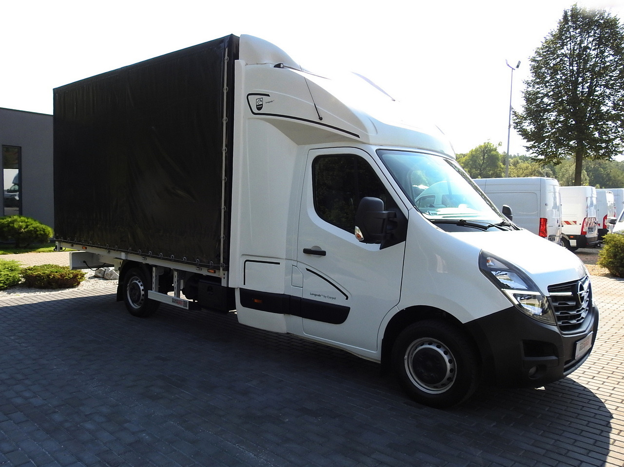 OPEL MOVANO TARPAULIN 8 PALLETS WEBASTO CRUISE CONTROL AIR CONDITIONING LED LIGHTS PNEUMATICS 165HP - Furgoneta con caja de lona: foto 4 OPEL MOVANO TARPAULIN 8 PALLETS WEBASTO CRUISE CONTROL AIR CONDITIONING LED LIGHTS PNEUMATICS 165HP - Furgoneta con caja de lona: foto 4