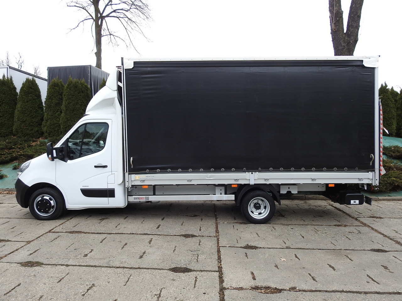 Furgoneta con caja de lona OPEL MOVANO TARPAULIN LIFT 10 PALLETS CRUISE CONTROL AIR CONDITIONING LED LIGHTS PNEUMATICS TWIN WHEELS  165HP: foto 9