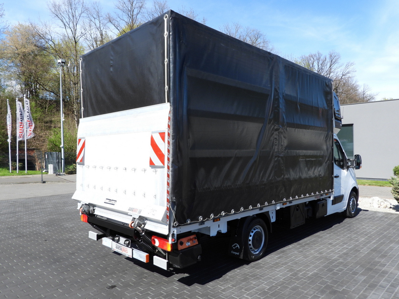 OPEL MOVANO TARPAULIN LIFT 9 PALLETS WEBASTO CRUISE CONTROL LED LIGHTS PNEUMATICS AIR CONDITIONING 165HP - Furgoneta con caja de lona: foto 3 OPEL MOVANO TARPAULIN LIFT 9 PALLETS WEBASTO CRUISE CONTROL LED LIGHTS PNEUMATICS AIR CONDITIONING 165HP - Furgoneta con caja de lona: foto 3