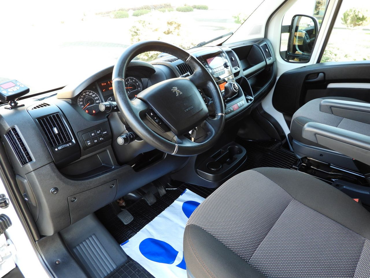 PEUGEOT BOXER REGRIGERATOR BOX 0*C 8 PALLETS CRUISE CONTROL LED LIGHTS AIR CONDITIONING 165HP - Furgoneta frigorifica: foto 2 PEUGEOT BOXER REGRIGERATOR BOX 0*C 8 PALLETS CRUISE CONTROL LED LIGHTS AIR CONDITIONING 165HP - Furgoneta frigorifica: foto 2