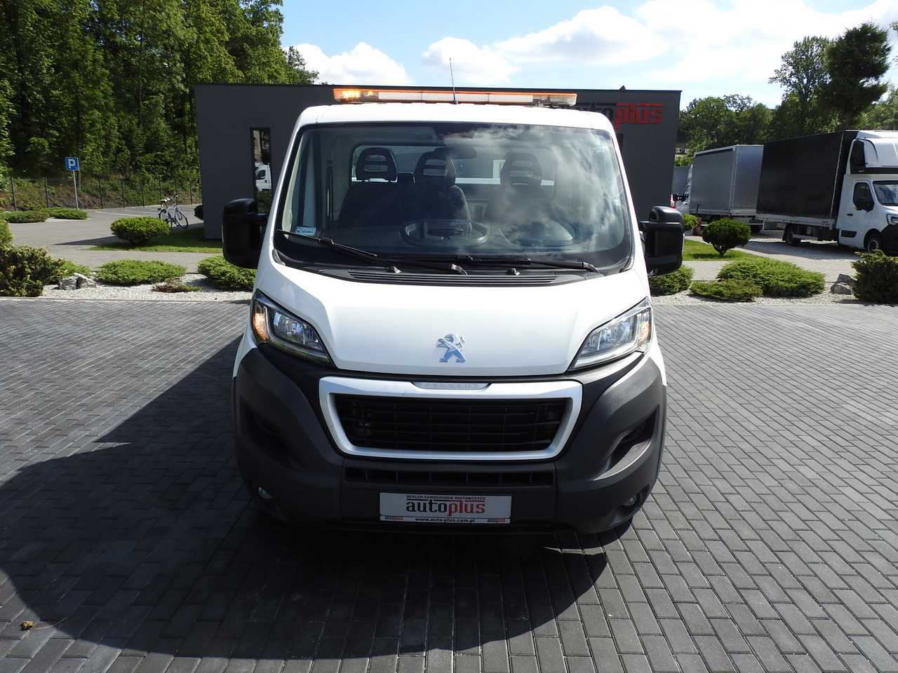 Volquete furgoneta PEUGEOT BOXER THREE-WAY TIPPER  AIR CONDITIONING  130HP: foto 5