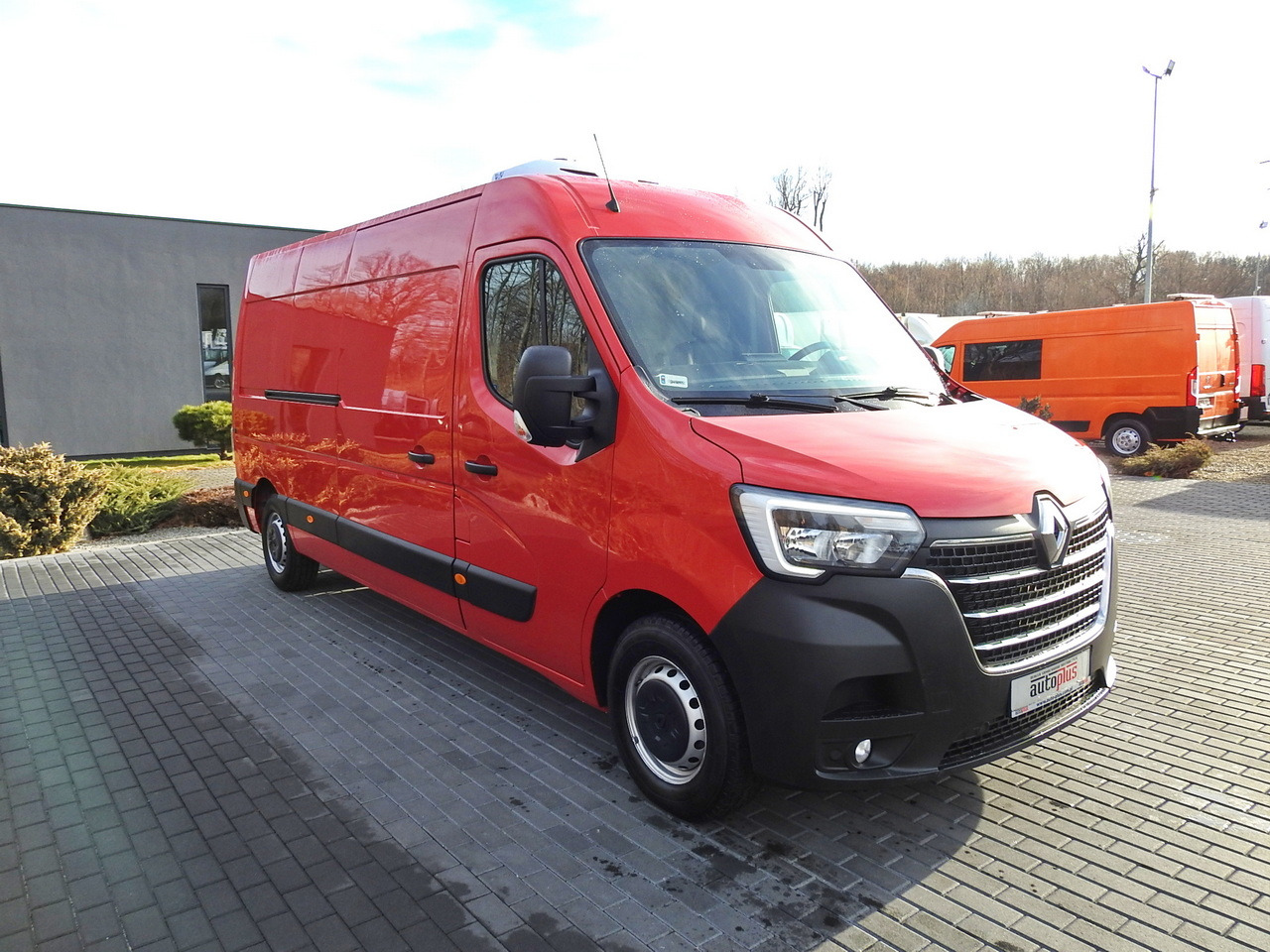 RENAULT MASTER REFRIGERATOR VAN 1*C CRUISE CONTROL AIR CONDITIONING LED LIGHTS 135HP - Furgoneta frigorifica: foto 4 RENAULT MASTER REFRIGERATOR VAN 1*C CRUISE CONTROL AIR CONDITIONING LED LIGHTS 135HP - Furgoneta frigorifica: foto 4
