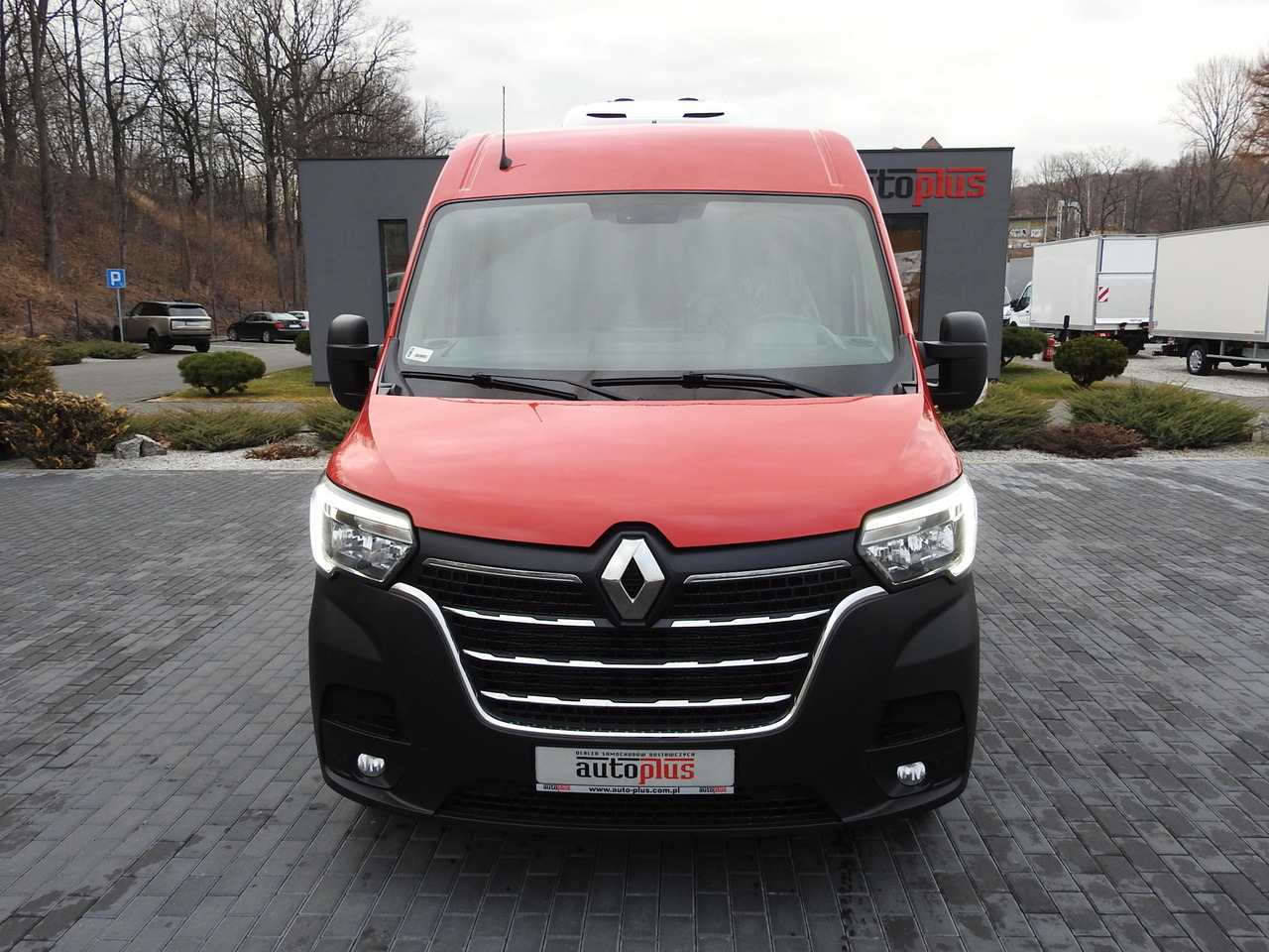 RENAULT MASTER REFRIGERATOR VAN 1*C CRUISE CONTROL AIR CONDITIONING LED LIGHTS 135HP - Furgoneta frigorifica: foto 5 RENAULT MASTER REFRIGERATOR VAN 1*C CRUISE CONTROL AIR CONDITIONING LED LIGHTS 135HP - Furgoneta frigorifica: foto 5