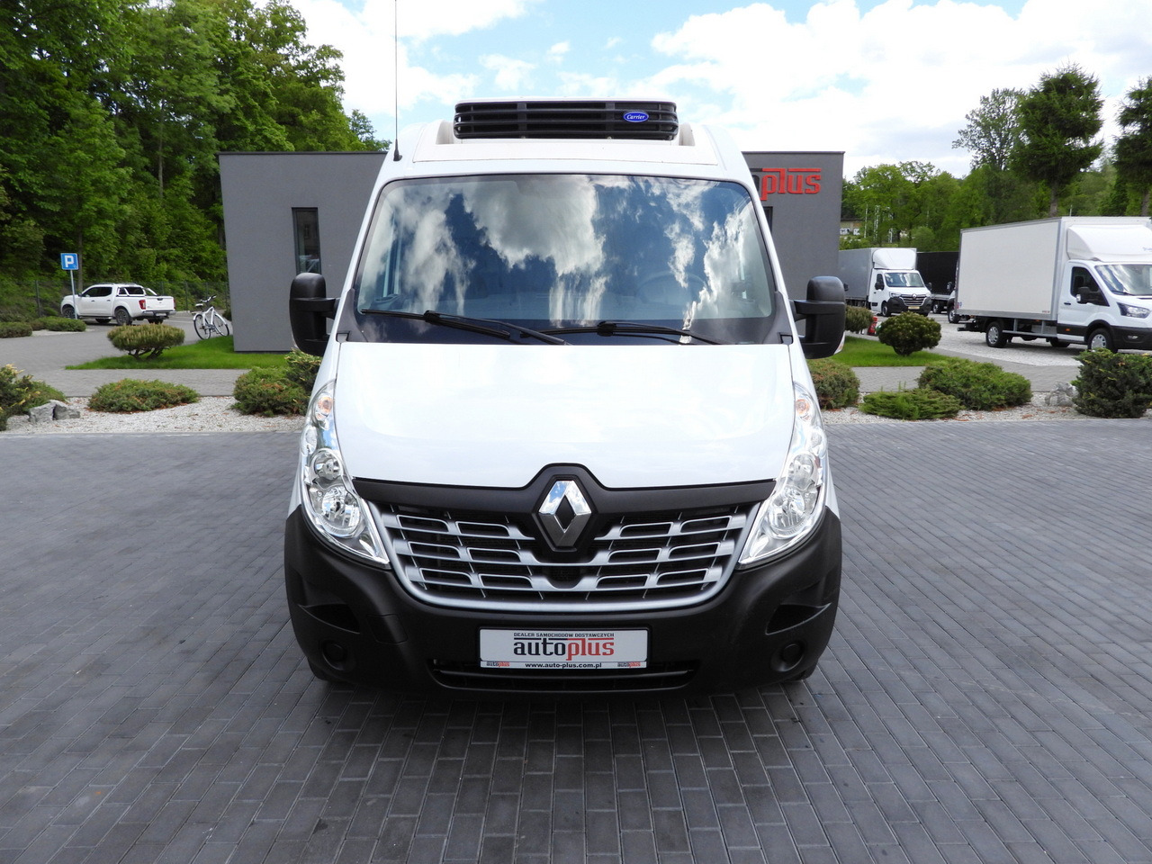 RENAULT MASTER  REFRIGERATOR VAN -20*C POWER SUPPLY 230V CRUISE CONTROL AIR CONDITIONING  145HP - Furgoneta frigorifica: foto 5 RENAULT MASTER  REFRIGERATOR VAN -20*C POWER SUPPLY 230V CRUISE CONTROL AIR CONDITIONING  145HP - Furgoneta frigorifica: foto 5