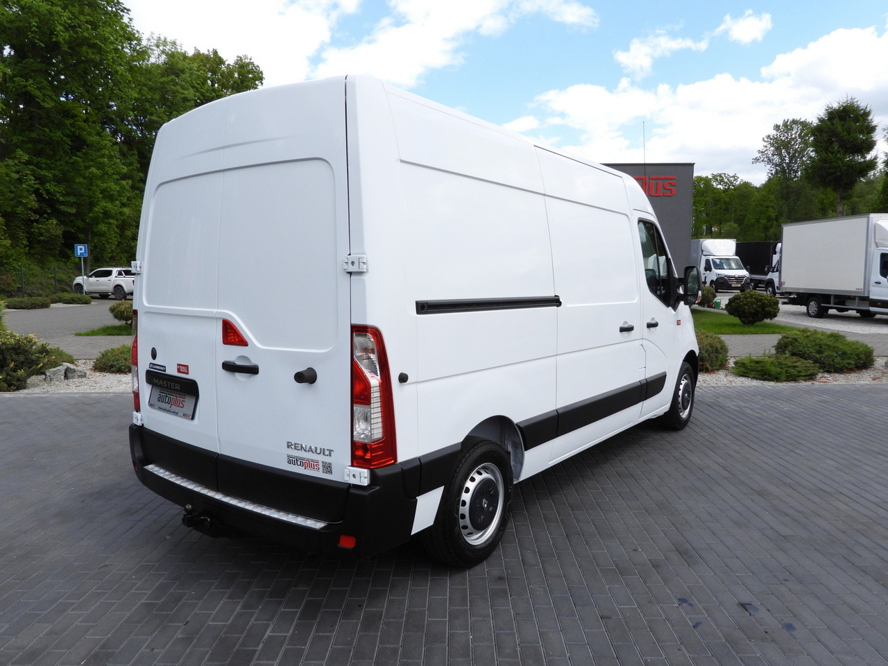 RENAULT MASTER  REFRIGERATOR VAN -20*C POWER SUPPLY 230V CRUISE CONTROL AIR CONDITIONING  145HP - Furgoneta frigorifica: foto 3 RENAULT MASTER  REFRIGERATOR VAN -20*C POWER SUPPLY 230V CRUISE CONTROL AIR CONDITIONING  145HP - Furgoneta frigorifica: foto 3