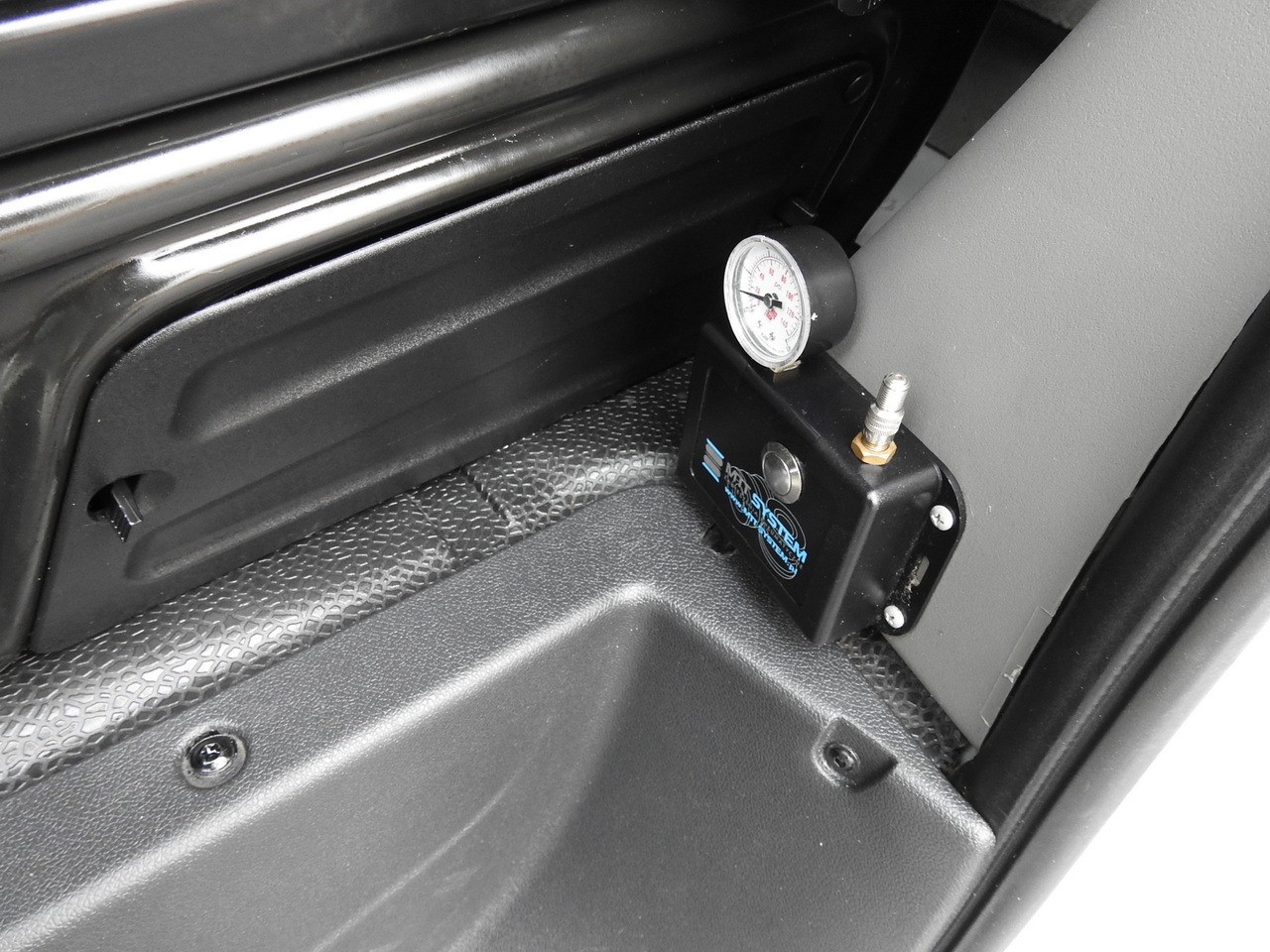 Furgoneta con caja de lona RENAULT MASTER TARPAULIN 10 PALLETS WEBASTO CRUISE CONTROL AIR CONDITIONING LED LIGHTS PNEUMATICS 165HP: foto 31 Furgoneta con caja de lona RENAULT MASTER TARPAULIN 10 PALLETS WEBASTO CRUISE CONTROL AIR CONDITIONING LED LIGHTS PNEUMATICS 165HP: foto 31