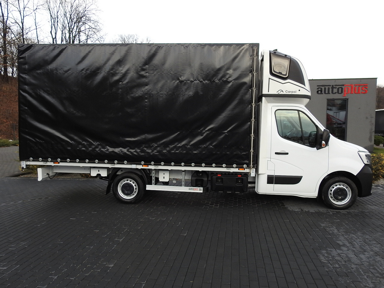 Furgoneta con caja de lona RENAULT MASTER TARPAULIN 10 PALLETS WEBASTO CRUISE CONTROL AIR CONDITIONING LED LIGHTS PNEUMATICS 165HP: foto 7 Furgoneta con caja de lona RENAULT MASTER TARPAULIN 10 PALLETS WEBASTO CRUISE CONTROL AIR CONDITIONING LED LIGHTS PNEUMATICS 165HP: foto 7
