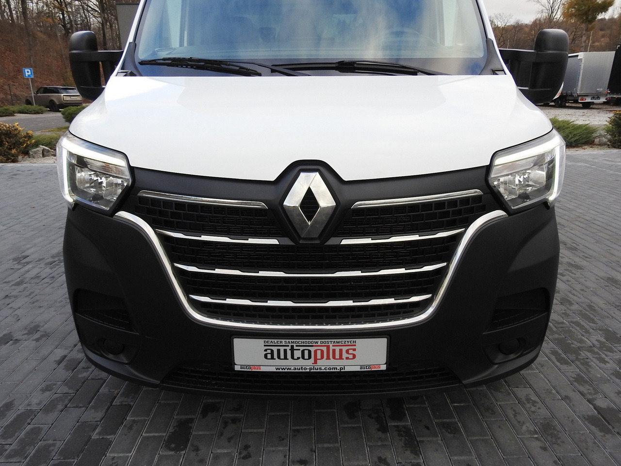 Furgoneta con caja de lona RENAULT MASTER TARPAULIN 10 PALLETS WEBASTO CRUISE CONTROL AIR CONDITIONING LED LIGHTS PNEUMATICS 165HP: foto 14 Furgoneta con caja de lona RENAULT MASTER TARPAULIN 10 PALLETS WEBASTO CRUISE CONTROL AIR CONDITIONING LED LIGHTS PNEUMATICS 165HP: foto 14