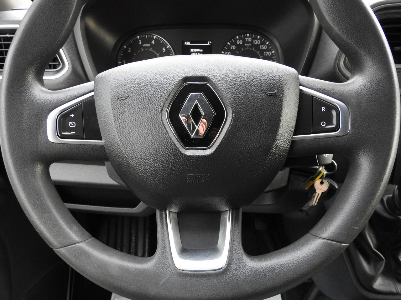 Furgoneta con caja de lona RENAULT MASTER TARPAULIN 10 PALLETS WEBASTO CRUISE CONTROL AIR CONDITIONING LED LIGHTS PNEUMATICS 165HP: foto 33 Furgoneta con caja de lona RENAULT MASTER TARPAULIN 10 PALLETS WEBASTO CRUISE CONTROL AIR CONDITIONING LED LIGHTS PNEUMATICS 165HP: foto 33