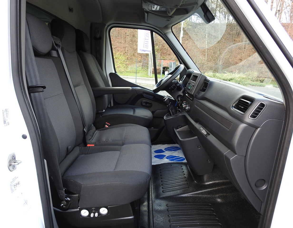 Furgoneta con caja de lona RENAULT MASTER TARPAULIN 10 PALLETS WEBASTO CRUISE CONTROL AIR CONDITIONING LED LIGHTS PNEUMATICS 165HP: foto 38 Furgoneta con caja de lona RENAULT MASTER TARPAULIN 10 PALLETS WEBASTO CRUISE CONTROL AIR CONDITIONING LED LIGHTS PNEUMATICS 165HP: foto 38