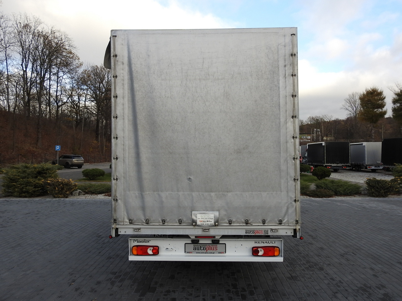 Furgoneta con caja de lona RENAULT MASTER TARPAULIN 10 PALLETS WEBASTO CRUISE CONTROL AIR CONDITIONING LED LIGHTS PNEUMATICS 165HP: foto 11 Furgoneta con caja de lona RENAULT MASTER TARPAULIN 10 PALLETS WEBASTO CRUISE CONTROL AIR CONDITIONING LED LIGHTS PNEUMATICS 165HP: foto 11