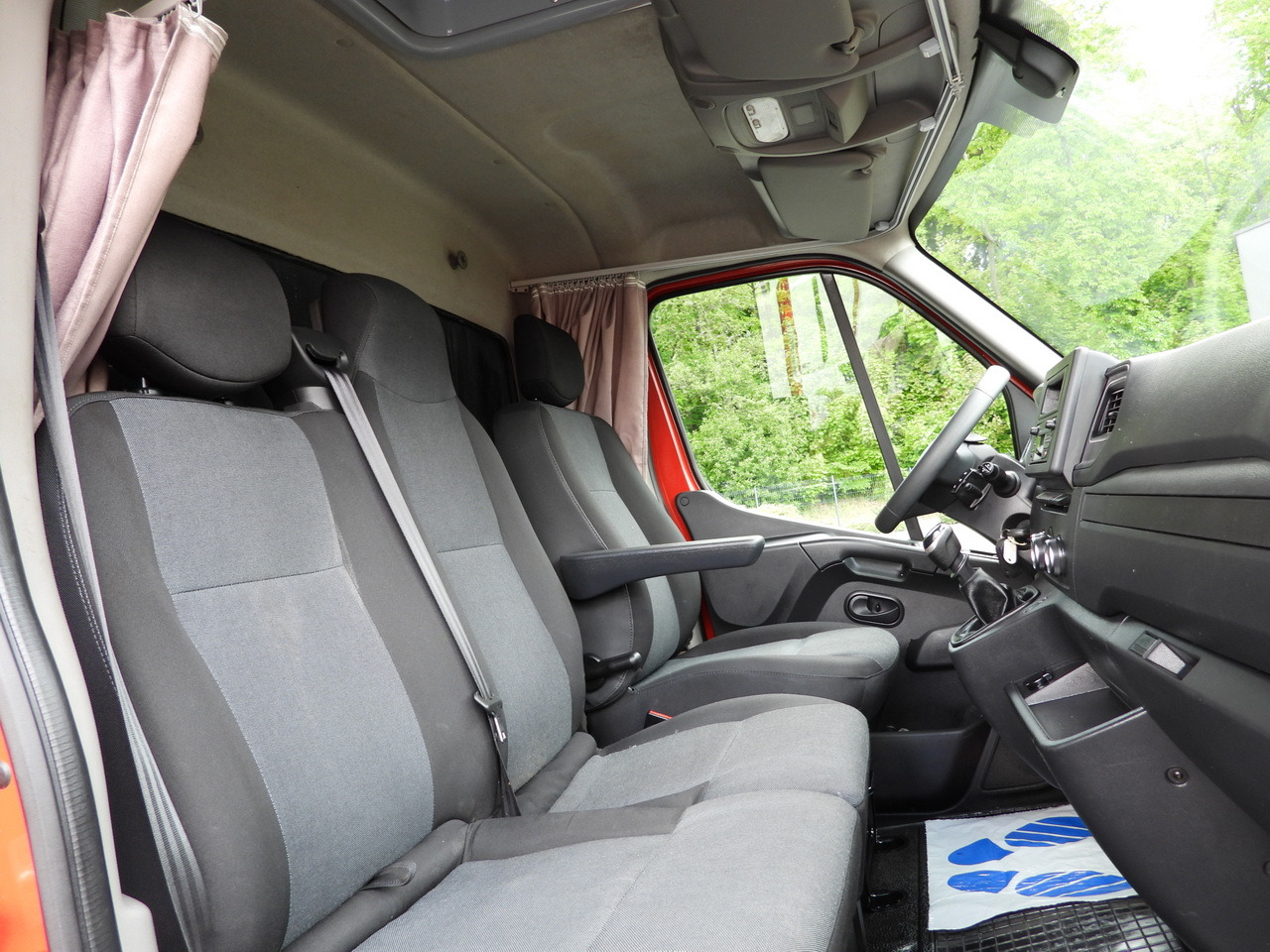 Furgoneta con caja de lona RENAULT MASTER  TARPAULIN 10 PALLETS WEBASTO CRUISE CONTROL LED LIGHTS PNEUMATICS AIR CONDITIONING  165HP: foto 37