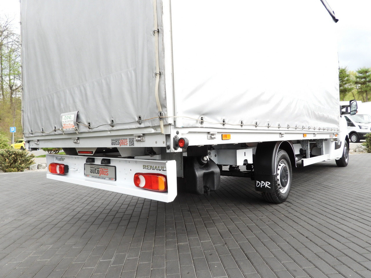 Furgoneta con caja de lona RENAULT MASTER  TARPAULIN 10 PALLETS WEBASTO CRUISE CONTROL LED LIGHTS PNEUMATICS AIR CONDITIONING  165HP: foto 24