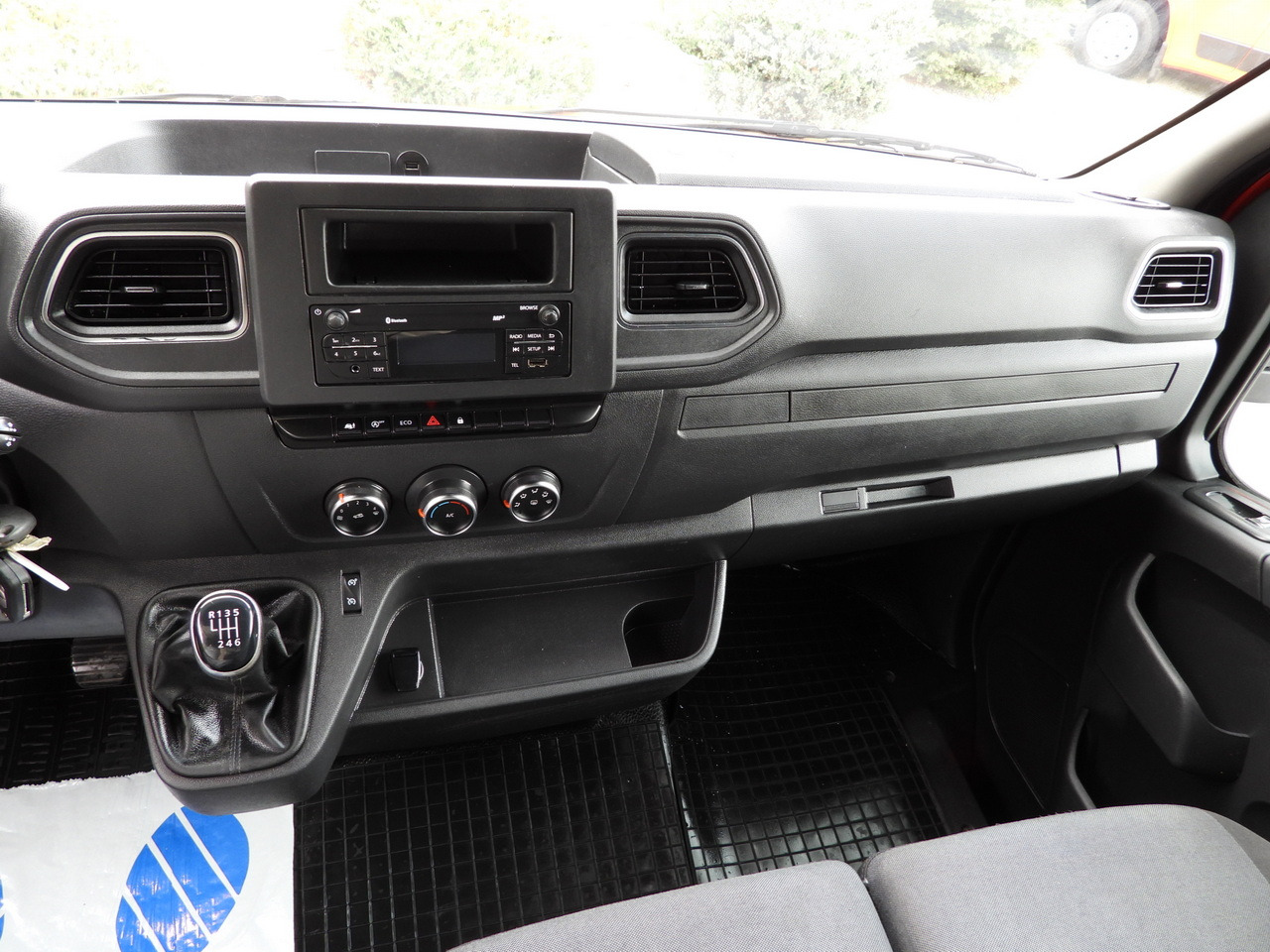 Furgoneta con caja de lona RENAULT MASTER  TARPAULIN 10 PALLETS WEBASTO CRUISE CONTROL LED LIGHTS PNEUMATICS AIR CONDITIONING  165HP: foto 32