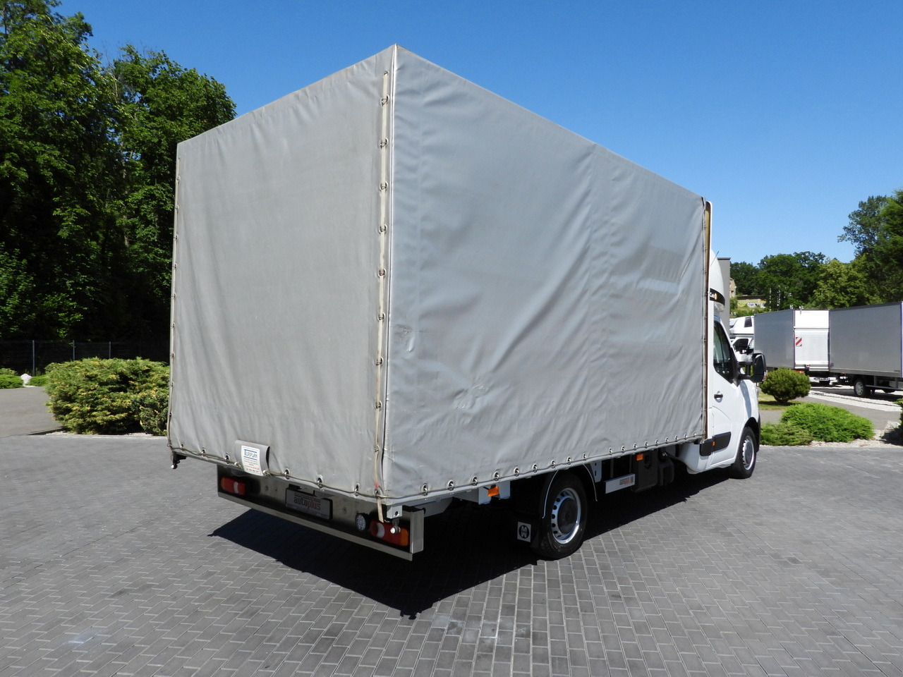 RENAULT MASTER TARPAULIN 10 PALLETS WEBASTO CRUISE CONTROL LED LIGHTS PNEUMATICS AIR CONDITIONING 165HP - Furgoneta con caja de lona: foto 3 RENAULT MASTER TARPAULIN 10 PALLETS WEBASTO CRUISE CONTROL LED LIGHTS PNEUMATICS AIR CONDITIONING 165HP - Furgoneta con caja de lona: foto 3