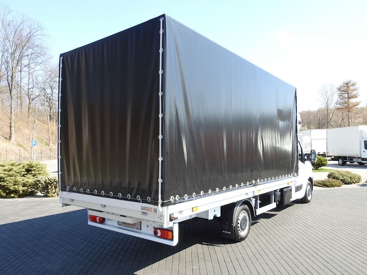 RENAULT MASTER TARPAULIN 10 PALLETS WEBASTO CRUISE CONTROL LED LIGHTS PNEUMATICS AIR CONDITIONING 165HP - Furgoneta con caja de lona: foto 3 RENAULT MASTER TARPAULIN 10 PALLETS WEBASTO CRUISE CONTROL LED LIGHTS PNEUMATICS AIR CONDITIONING 165HP - Furgoneta con caja de lona: foto 3