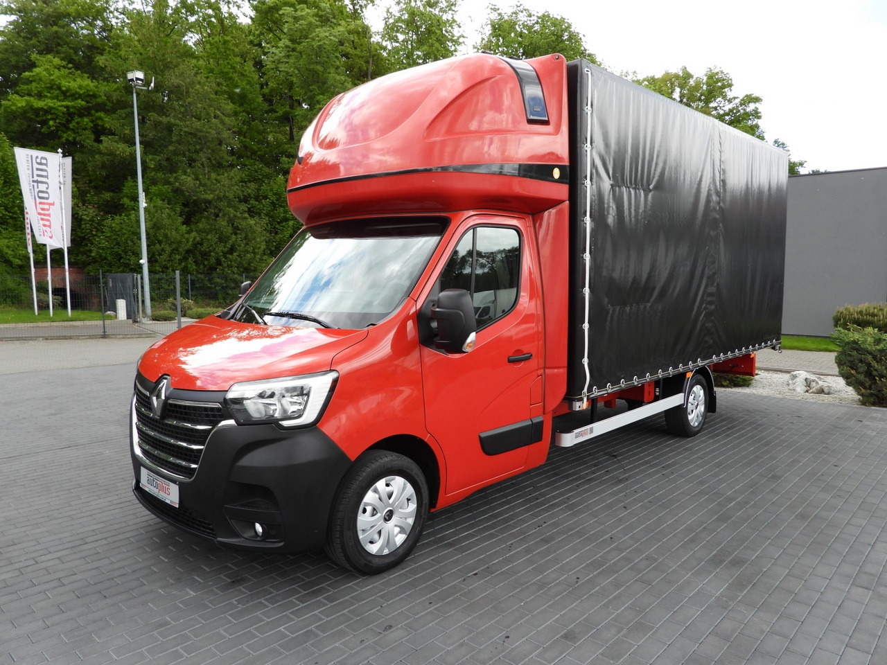 Furgoneta con caja de lona RENAULT MASTER  TARPAULIN 10 PALLETS WEBASTO CRUISE CONTROL LED LIGHTS PNEUMATICS AIR CONDITIONING  165HP: foto 6