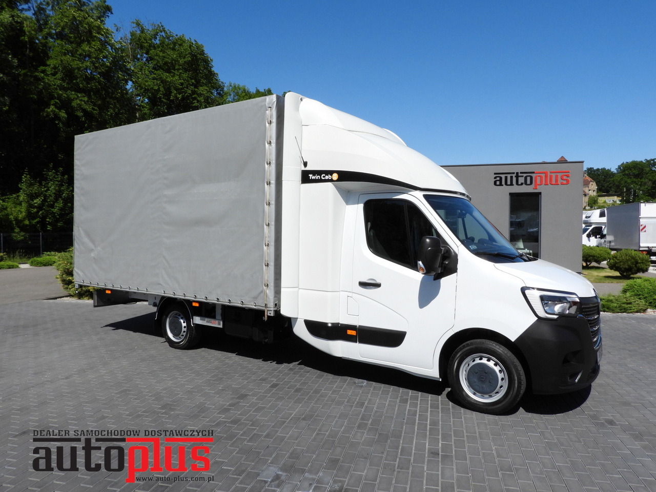 RENAULT MASTER TARPAULIN 10 PALLETS WEBASTO CRUISE CONTROL LED LIGHTS PNEUMATICS AIR CONDITIONING 165HP - Furgoneta con caja de lona: foto 1 RENAULT MASTER TARPAULIN 10 PALLETS WEBASTO CRUISE CONTROL LED LIGHTS PNEUMATICS AIR CONDITIONING 165HP - Furgoneta con caja de lona: foto 1