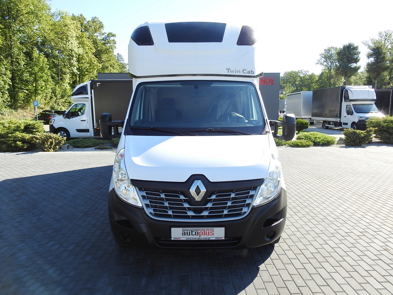 RENAULT MASTER TARPAULIN 8 PALLETS WEBASTO CRUISE CONTROL AIR CONDITIONING PNEUMATICS 170HP - Furgoneta con caja de lona: foto 5 RENAULT MASTER TARPAULIN 8 PALLETS WEBASTO CRUISE CONTROL AIR CONDITIONING PNEUMATICS 170HP - Furgoneta con caja de lona: foto 5