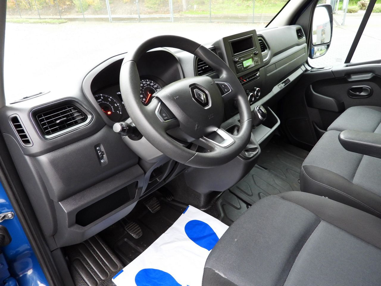 RENAULT MASTER TARPAULIN LIFT 8 PALLETS WEBASTO CRUISE CONTROL LED LIGHTS AIR CONDITIONING 165HP - Furgoneta con caja de lona: foto 2 RENAULT MASTER TARPAULIN LIFT 8 PALLETS WEBASTO CRUISE CONTROL LED LIGHTS AIR CONDITIONING 165HP - Furgoneta con caja de lona: foto 2