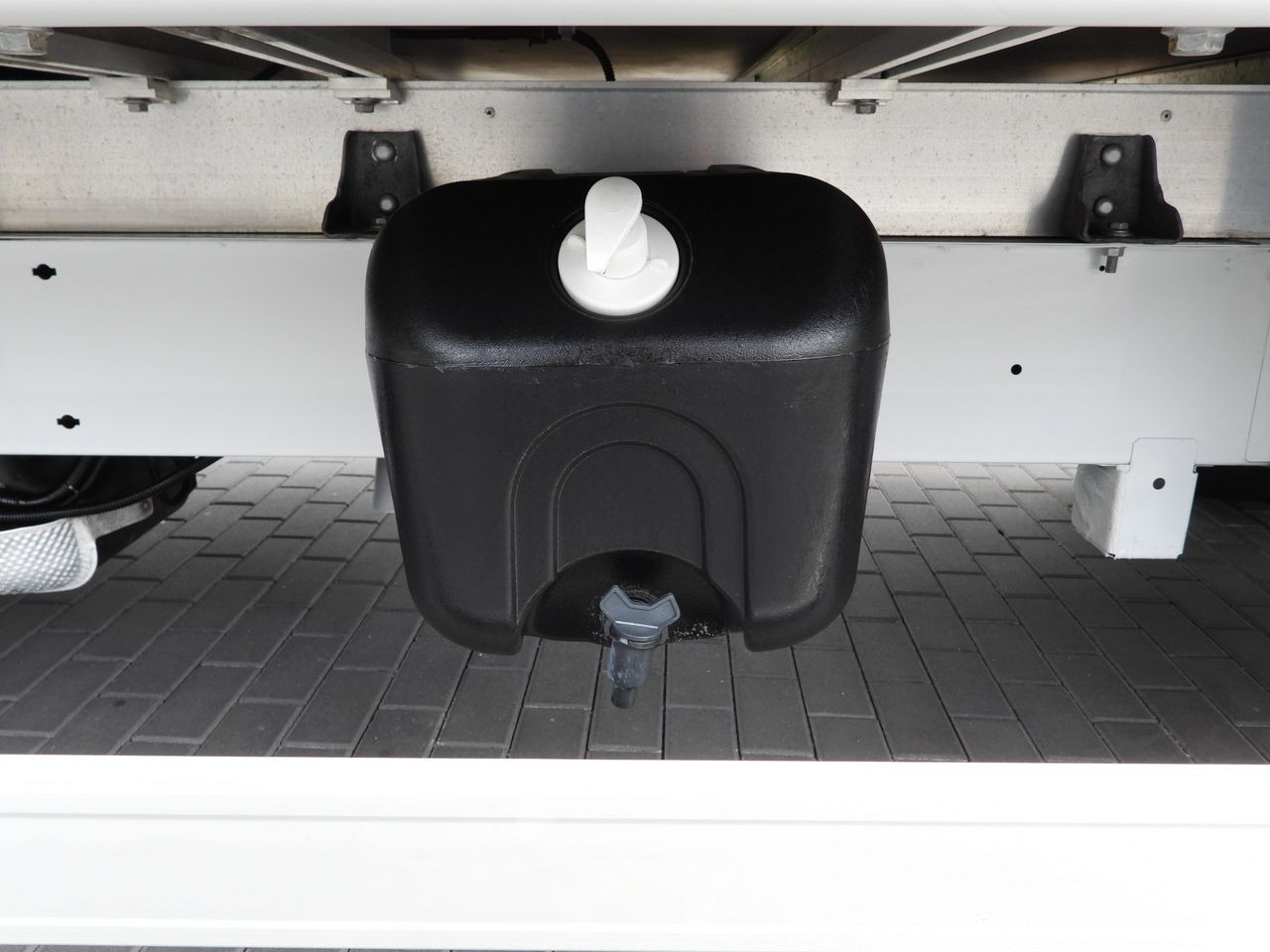 Furgoneta con caja de lona RENAULT MASTER TARPAULIN LIFT 9 PALLETS WEBASTO CRUISE CONTROL LED LIGHTS PNEUMATICS AIR CONDITIONING  165HP: foto 27