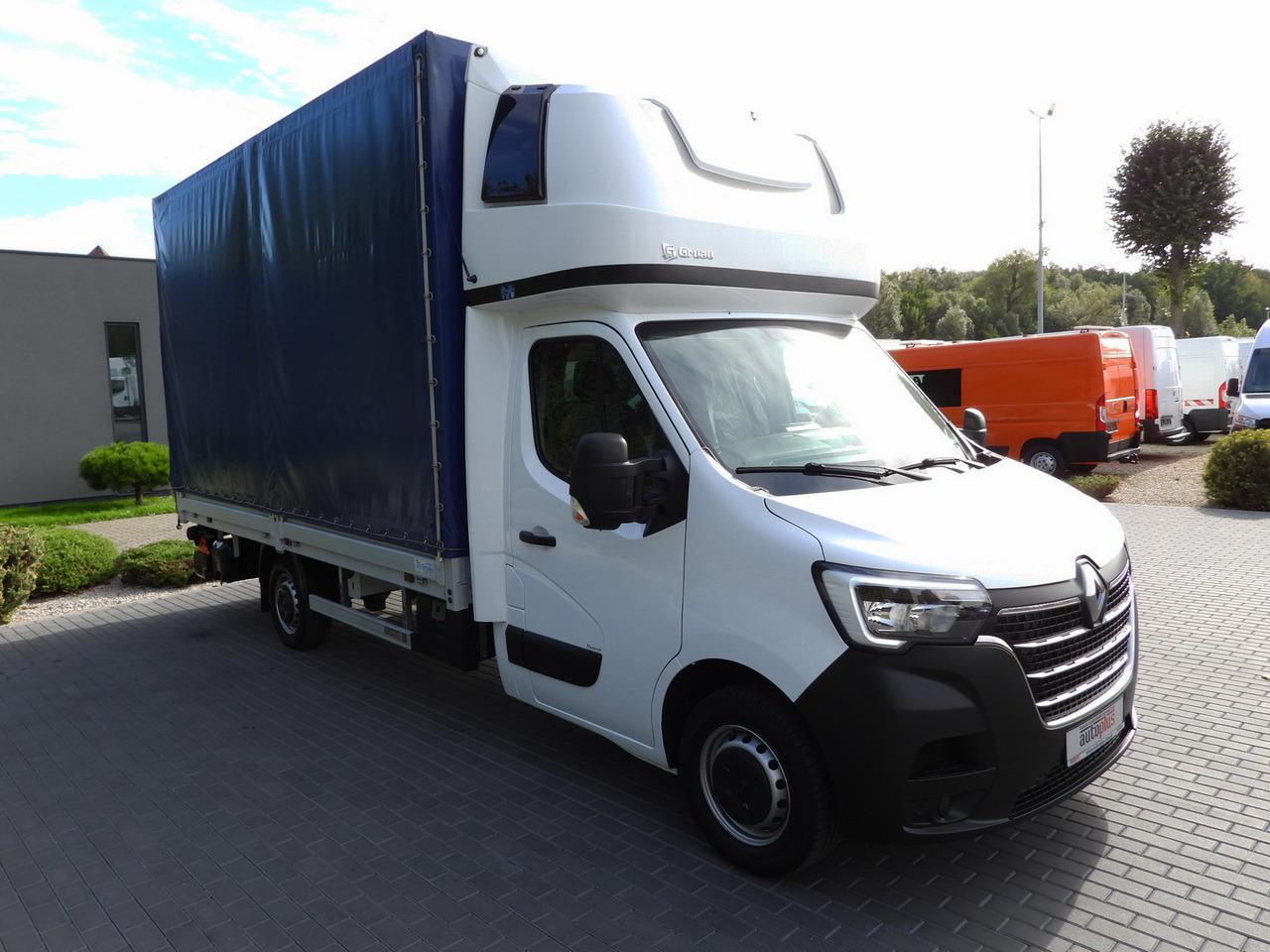 RENAULT MASTER TARPAULIN LIFT 9 PALLETS WEBASTO CRUISE CONTROL LED LIGHTS PNEUMATICS AIR CONDITIONING  165HP - Furgoneta con caja de lona: foto 4 RENAULT MASTER TARPAULIN LIFT 9 PALLETS WEBASTO CRUISE CONTROL LED LIGHTS PNEUMATICS AIR CONDITIONING  165HP - Furgoneta con caja de lona: foto 4
