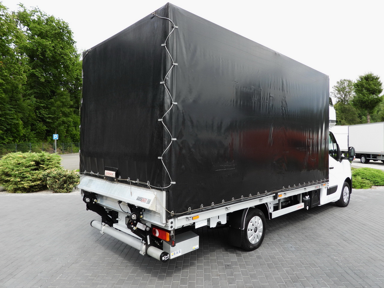 RENAULT MASTER TARPAULIN LIFT 9 PALLETS WEBASTO CRUISE CONTROL LED LIGHTS PNEUMATICS AIR CONDITIONING  165HP - Furgoneta con caja de lona: foto 3 RENAULT MASTER TARPAULIN LIFT 9 PALLETS WEBASTO CRUISE CONTROL LED LIGHTS PNEUMATICS AIR CONDITIONING  165HP - Furgoneta con caja de lona: foto 3