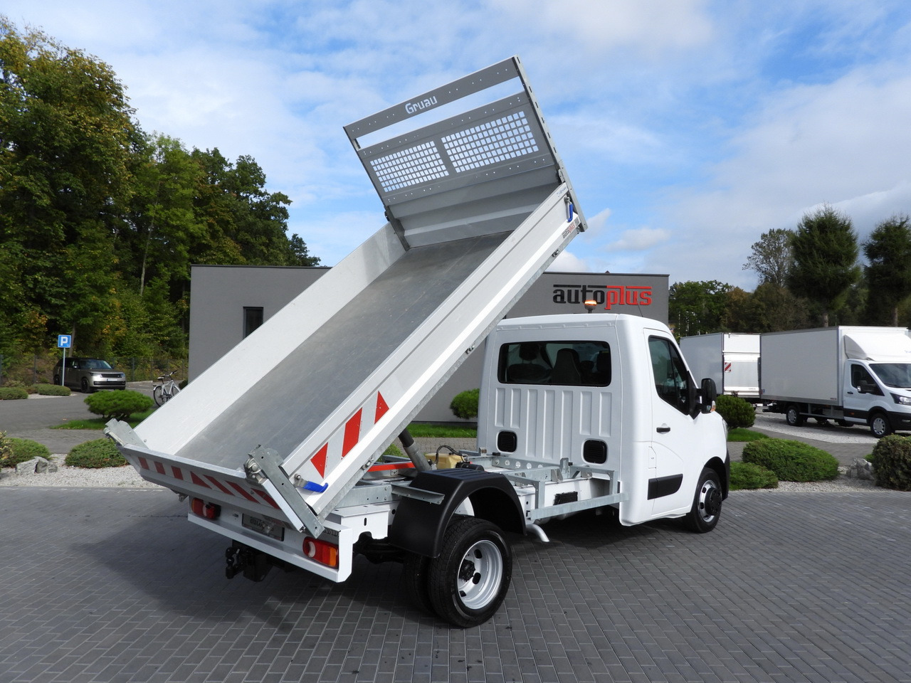 RENAULT MASTER TIPPER CRUISE CONTROL LED LIGHTS TWIN WHEELS AIR CONDITIONING  130HP - Volquete furgoneta: foto 4 RENAULT MASTER TIPPER CRUISE CONTROL LED LIGHTS TWIN WHEELS AIR CONDITIONING  130HP - Volquete furgoneta: foto 4