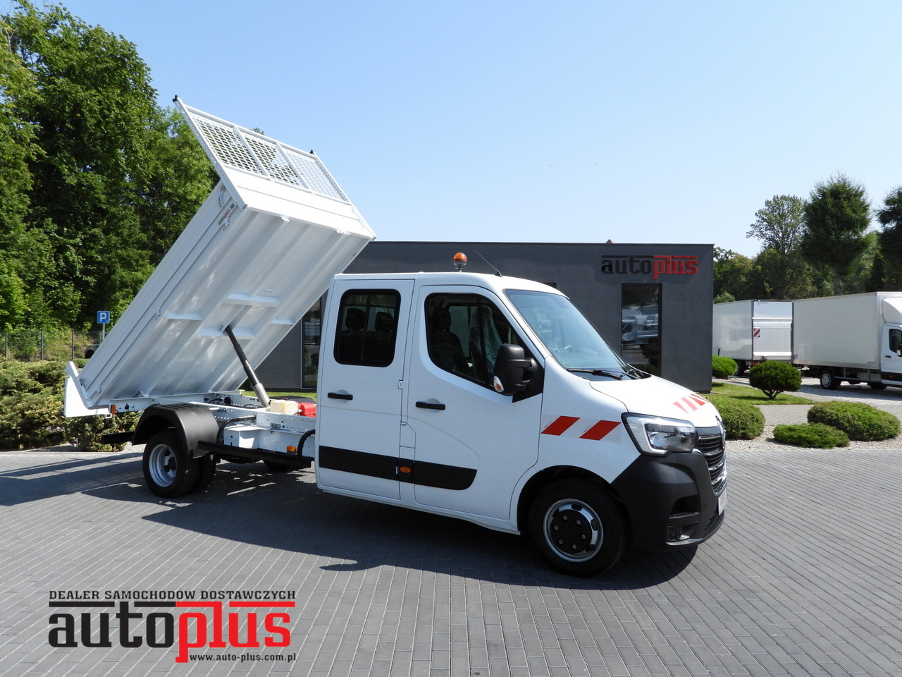 RENAULT MASTER TIPPER DOUBLE CABIN DOKA 6 SEATS CRUISE CONTROL LED LIGHTS TWIN WHEELS AIR CONDITIONING 130HP - Volquete furgoneta: foto 1 RENAULT MASTER TIPPER DOUBLE CABIN DOKA 6 SEATS CRUISE CONTROL LED LIGHTS TWIN WHEELS AIR CONDITIONING 130HP - Volquete furgoneta: foto 1