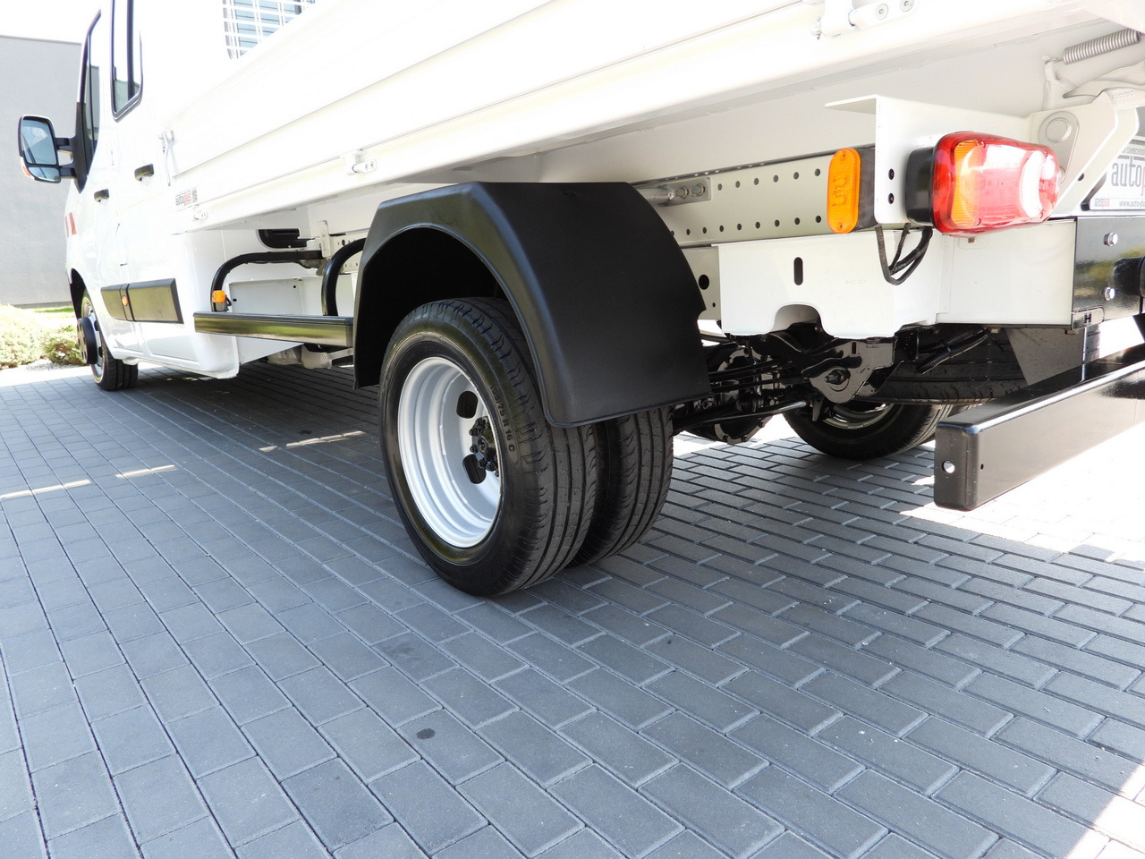 Volquete furgoneta RENAULT MASTER TIPPER DOUBLE CABIN DOKA 6 SEATS CRUISE CONTROL LED LIGHTS TWIN WHEELS AIR CONDITIONING  130HP: foto 15