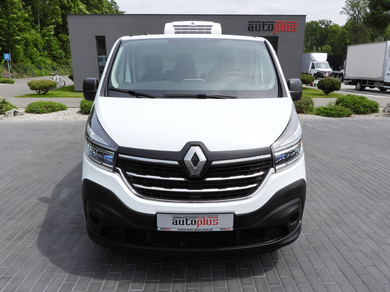 RENAULT TRAFIC REFRIGERATOR VAN 0*C CRUISE CONTROL LED LIGHTS AIR CONDITIONING 120HP - Furgoneta frigorifica: foto 5 RENAULT TRAFIC REFRIGERATOR VAN 0*C CRUISE CONTROL LED LIGHTS AIR CONDITIONING 120HP - Furgoneta frigorifica: foto 5