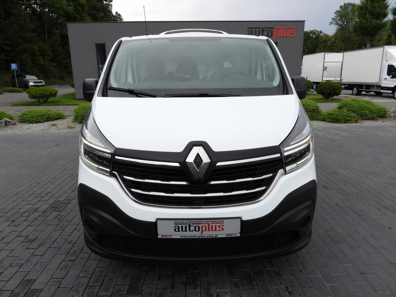 RENAULT TRAFIC REFRIGERATOR VAN -5*C POWER SUPPLY 230V CRUISE CONTROL LED LIGHTS AIR CONDITIONING  120HP - Furgoneta frigorifica: foto 5 RENAULT TRAFIC REFRIGERATOR VAN -5*C POWER SUPPLY 230V CRUISE CONTROL LED LIGHTS AIR CONDITIONING  120HP - Furgoneta frigorifica: foto 5