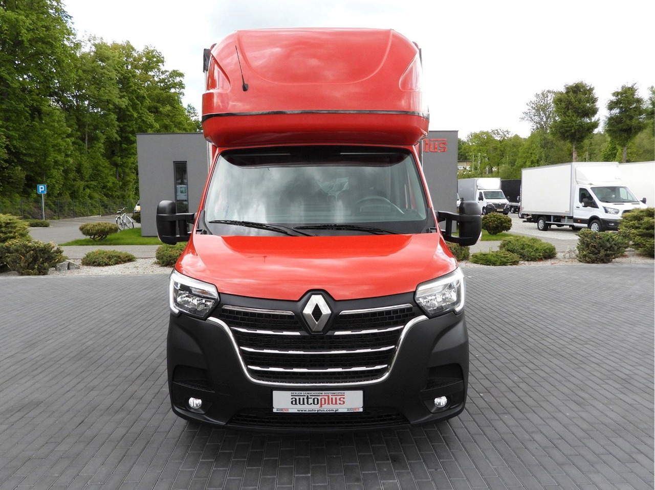 Renault MASTER PRITSCHE PLANE 10 PALETTEN WEBASTO A/C - Furgoneta con caja de lona: foto 5 Renault MASTER PRITSCHE PLANE 10 PALETTEN WEBASTO A/C - Furgoneta con caja de lona: foto 5